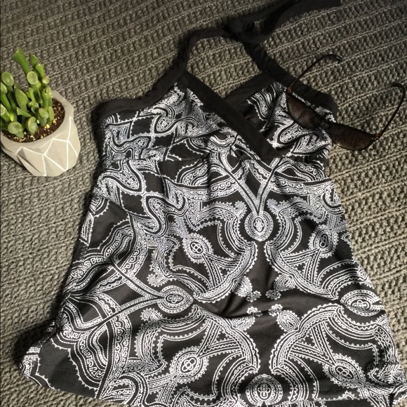 Patagonia Tops - Patagonia halter top with build in bra very soft !